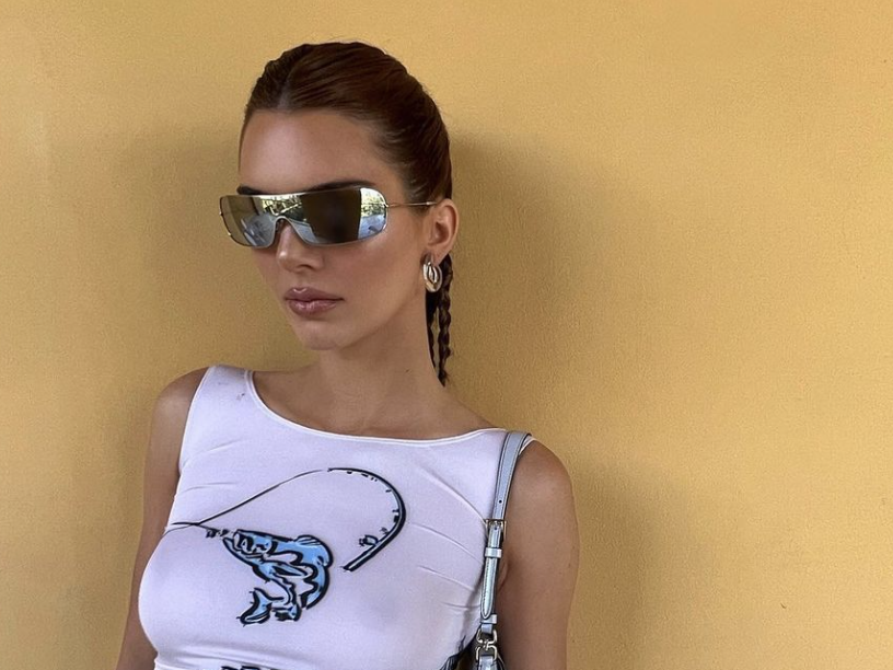 What Sunglasses Is Kendall Jenner Wearing On Her Instagram Post on April 3rd 2022?