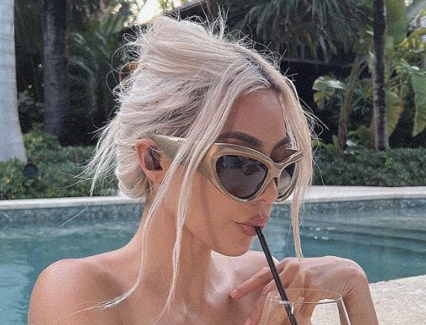 What Sunglasses Is Kim Kardashian Wearing in Instagram August 16, 2022 Post (and Kim Kardashian Beats Fit Collection)?