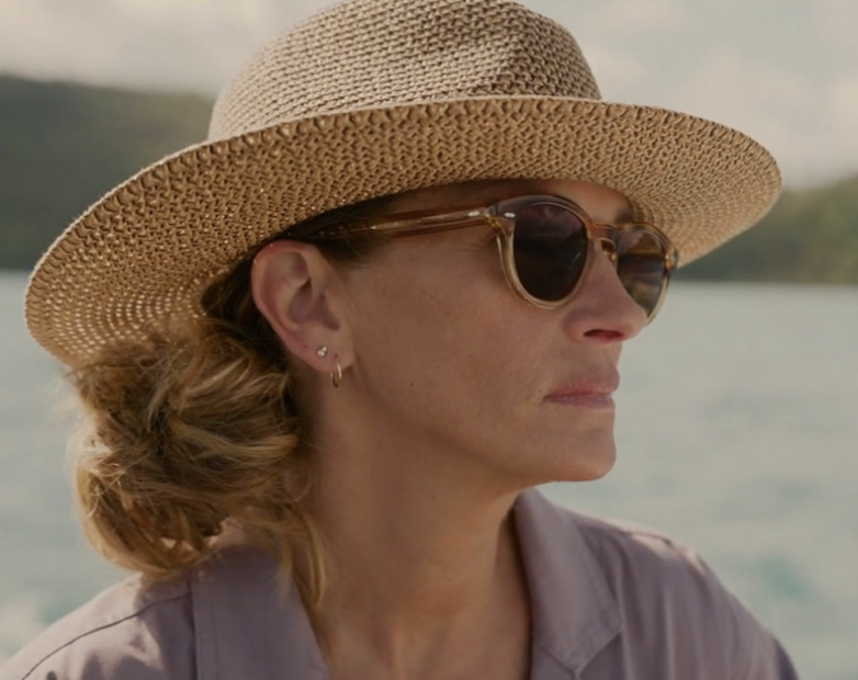 What Sunglasses Does Julia Roberts Wear In Ticket To Paradise?