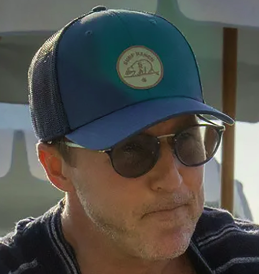 What Sunglasses Does Edward Norton Wear in Knives Out 2?