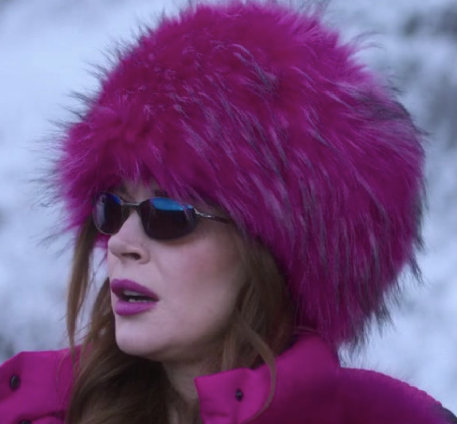 What Oakley Sunglasses Is Lindsay Lohan as Sierra Belmont in Falling for Christmas?