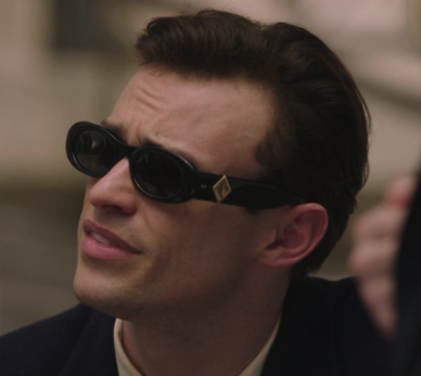 What Sunglasses Does Thomas Doherty as Max Wolfe Wear in Gossip Girl?