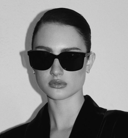 Grace Van Patten’s Effortless Sunglasses Style: The Perfect Blend of Chic and Casual